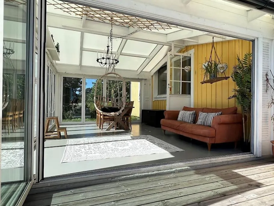 Luxury Spa Villa - Pool Sauna Hottub Sigtuna